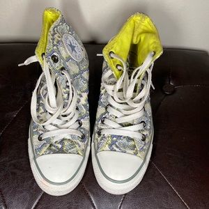 Snakeskin converse